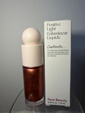 Rare Beauty Positive Light Liquid Luminizer - Captivate